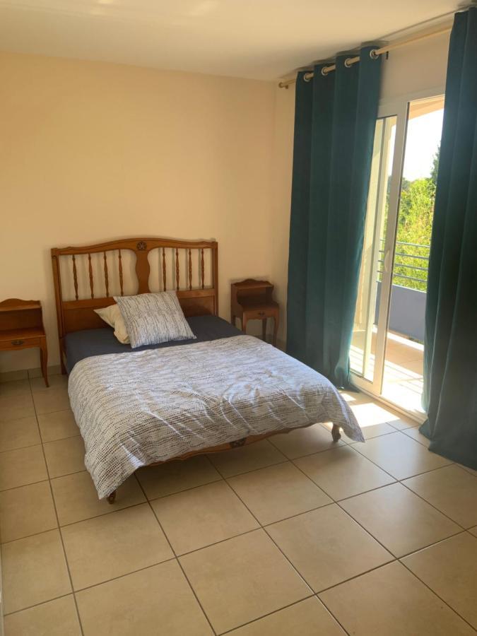 Klm Hotel Roussillon  Buitenkant foto